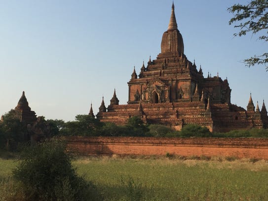 temples and pagodas in Bagan