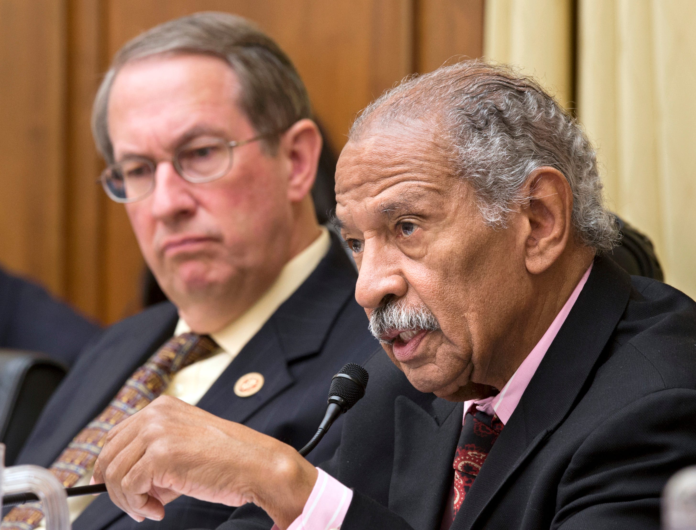 Senate blocks extension of Patriot Act provisions
