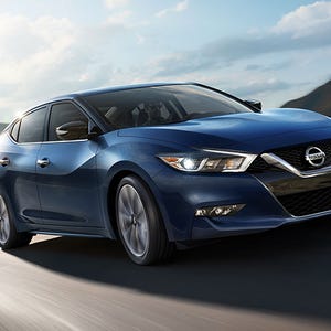 Nissan salonas #2
