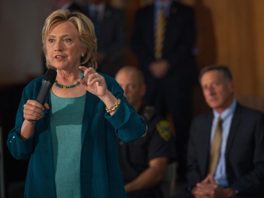 Vermont governor campaigns with Clinton in N.H.