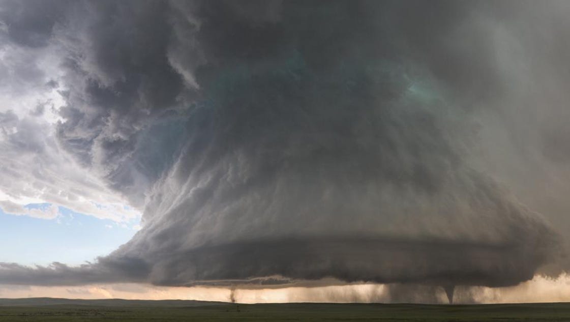 Twin tornadoes 'Image of a lifetime' in Colorado