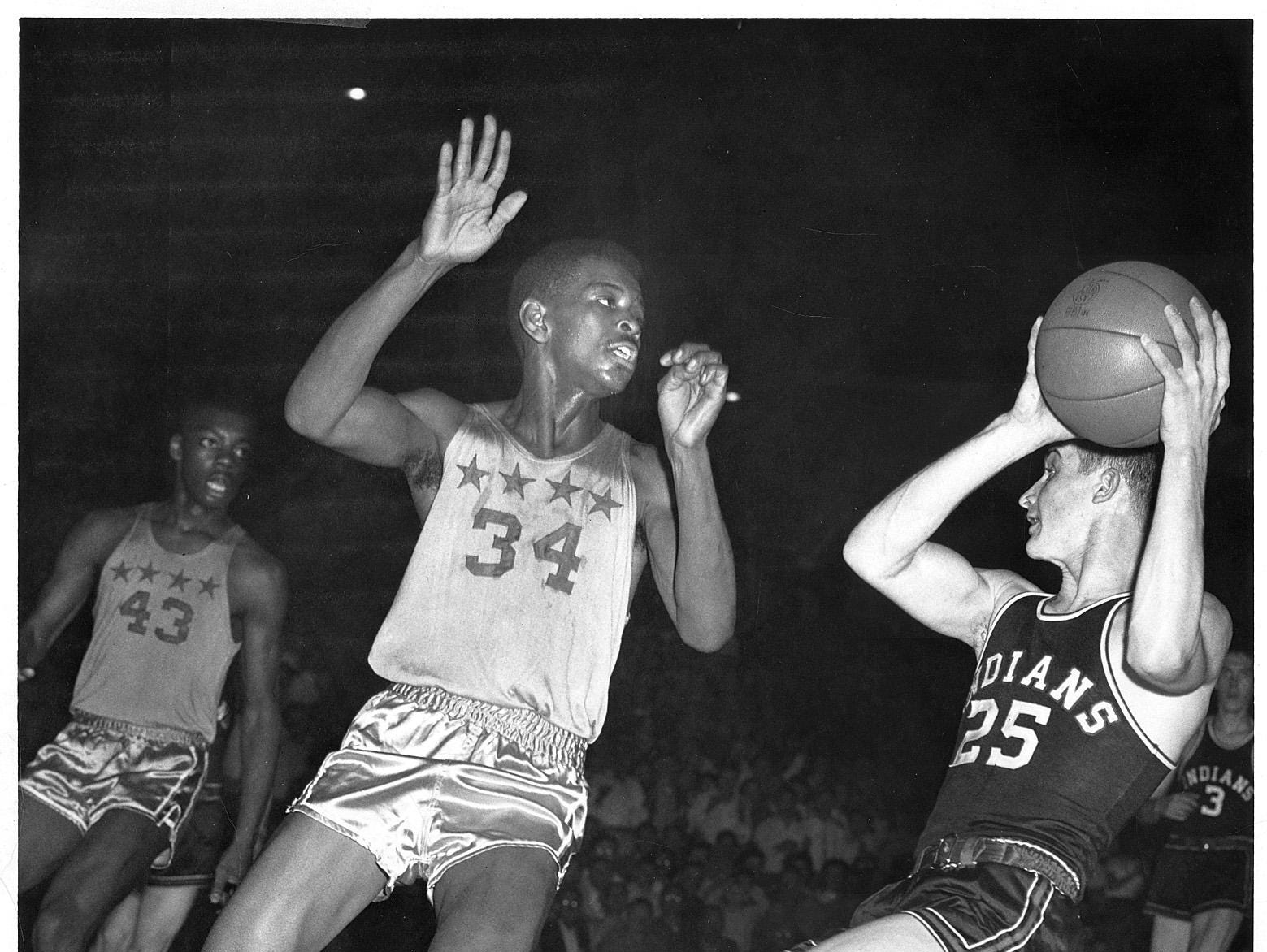 Plump, Robertson have different views on Hickory Pacers jerseys USA