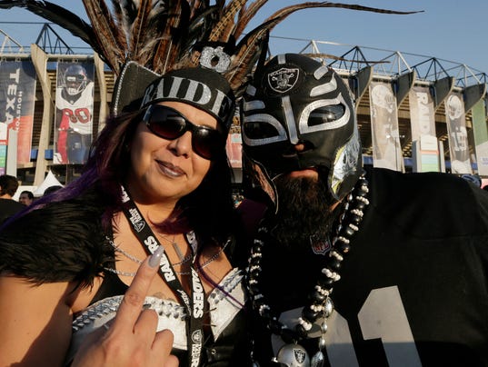 2016-11-21-raider-nation-mexico