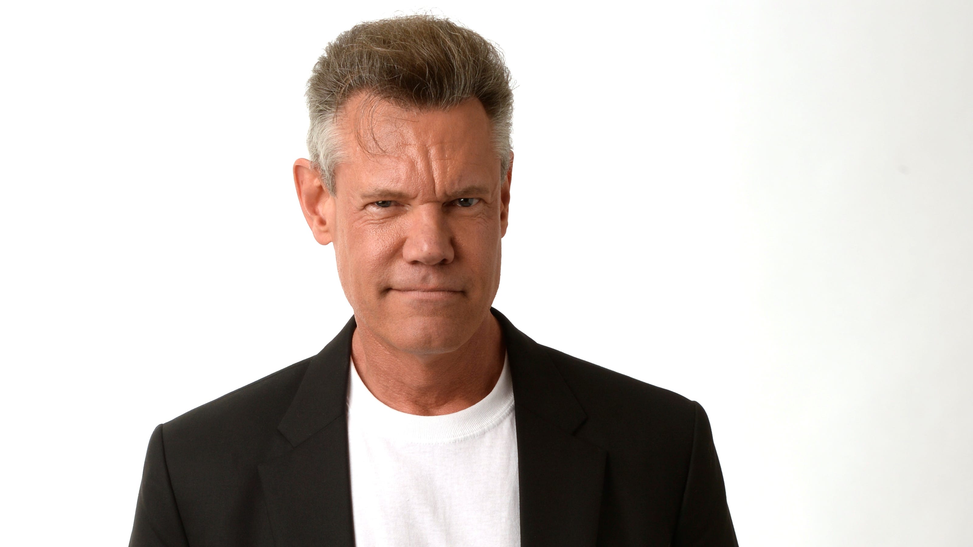 Randy Travis undergoes heart surgery