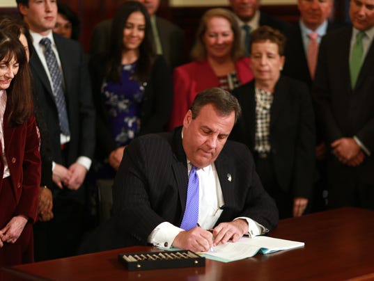 Governor signs healthcare legislation