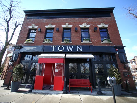 town bar and kitchen in morristown