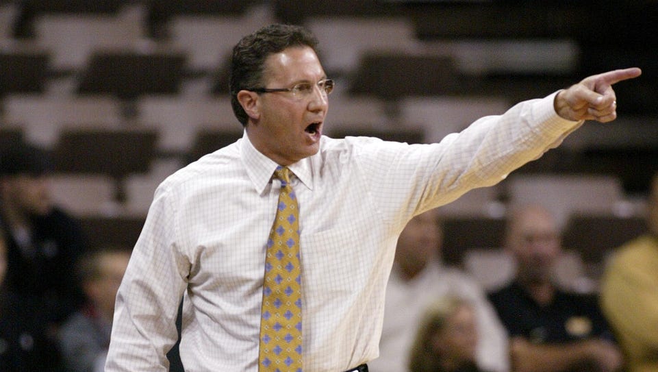Former Iowa coach Todd Lickliter yells instructions