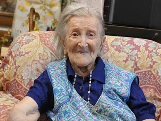 Yes, 5 people born in the 1800s are still with us