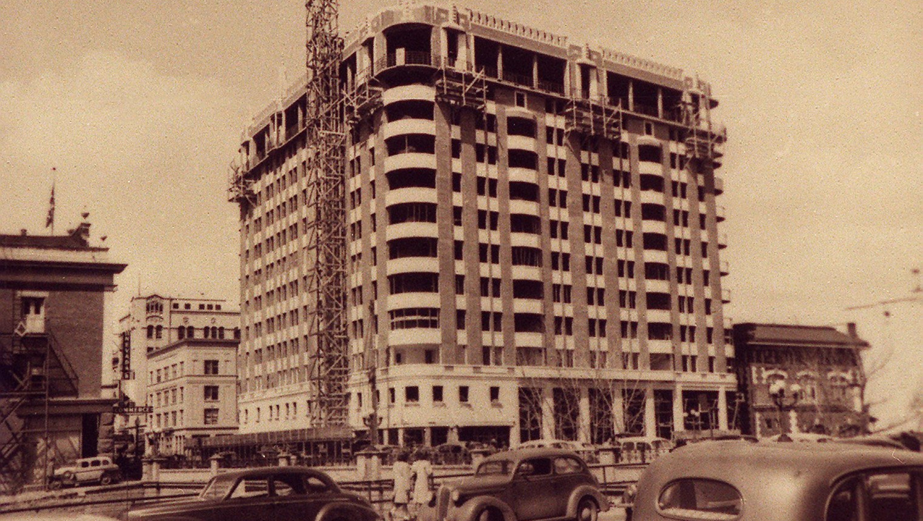 Mapes Hotel - Photos: A look back at the Mapes Hotel Mapes Hotel - Photos: A look back at the Mapes Hotel - Feb 20, 2015 ... Reno residents watch the Mapes take shape in 1947.