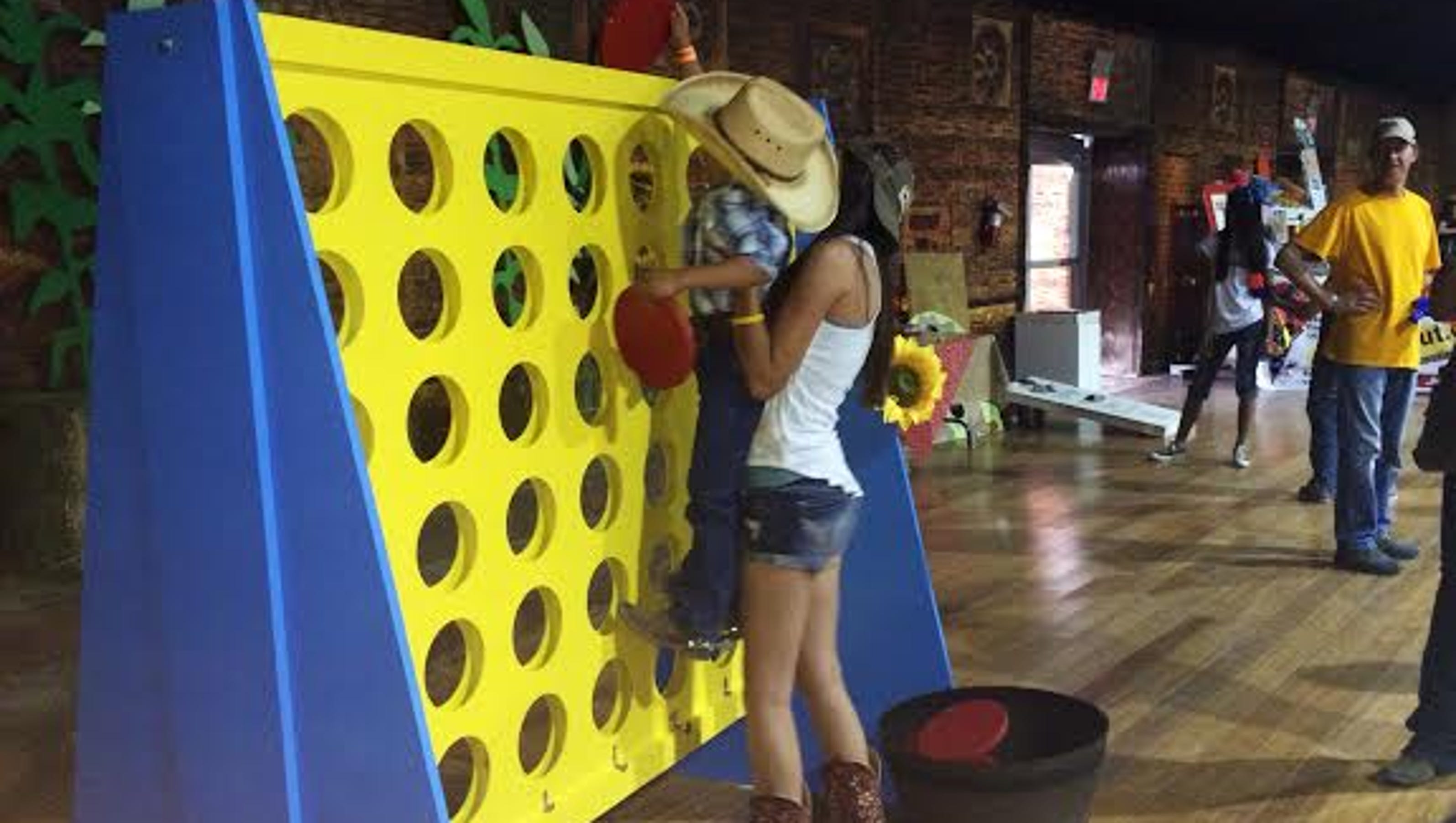 Stagecoach Lifesize Connect Four game part of kid entertainment