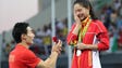 Zi He (CHN) wins silver and receives a proposal after