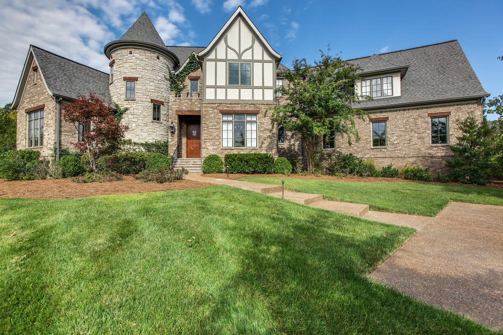 16 Stunning Renaissance Style Homes JHMRad