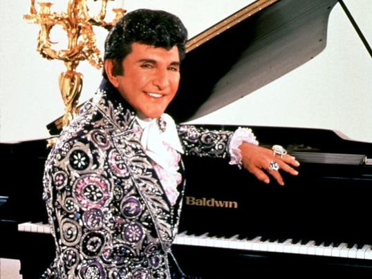 1377819752000-XXX-D-LIBERACE-06-VID.jpg