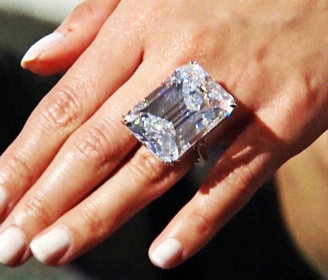 Cost of 100 carat diamond shop