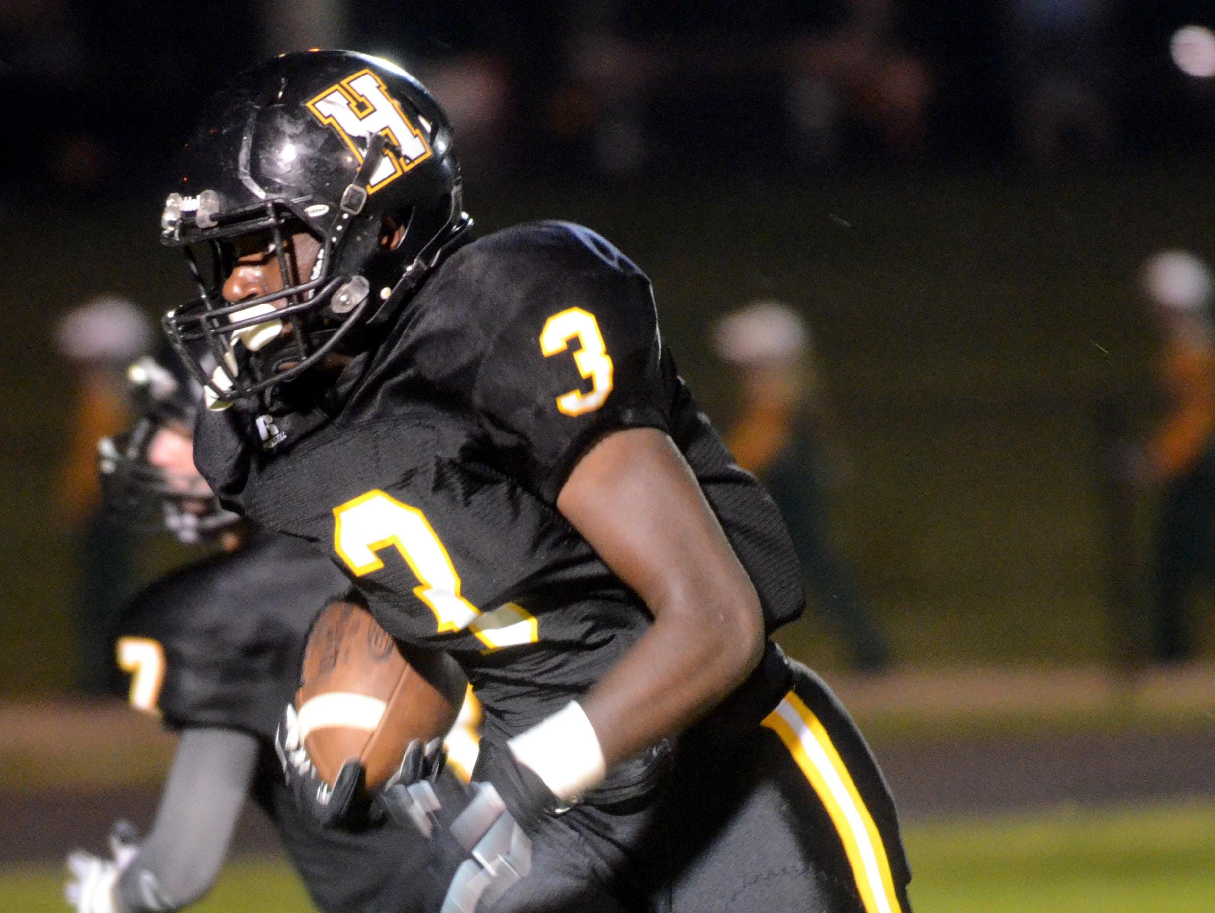 Hendersonville High sophomore Anthony Hughes had a 27-yard touchdown run during the second quarter.