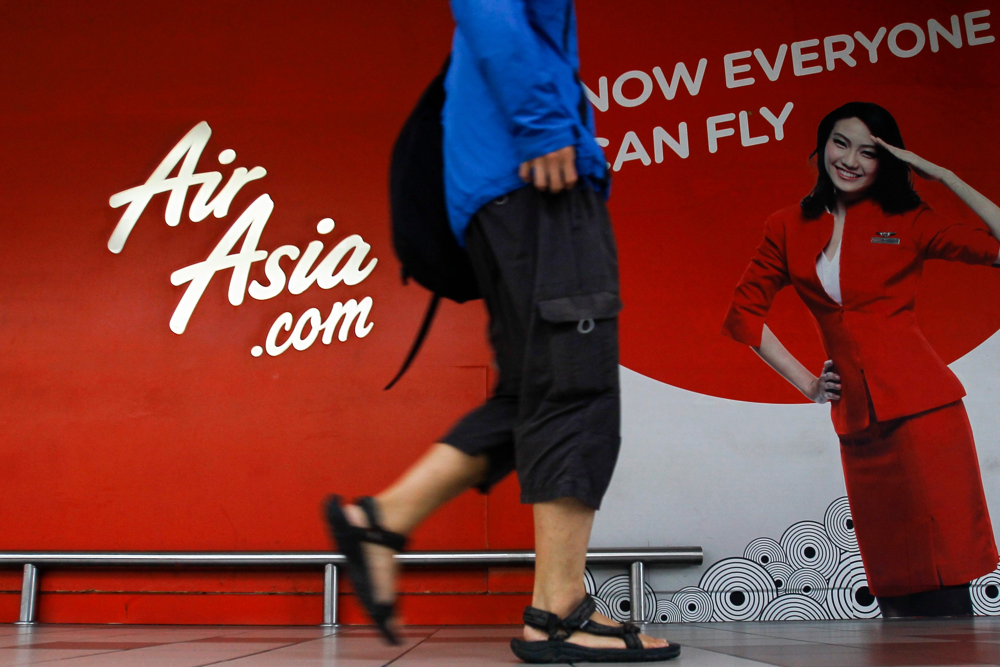 Possible debris spotted in area where AirAsia jet vanished