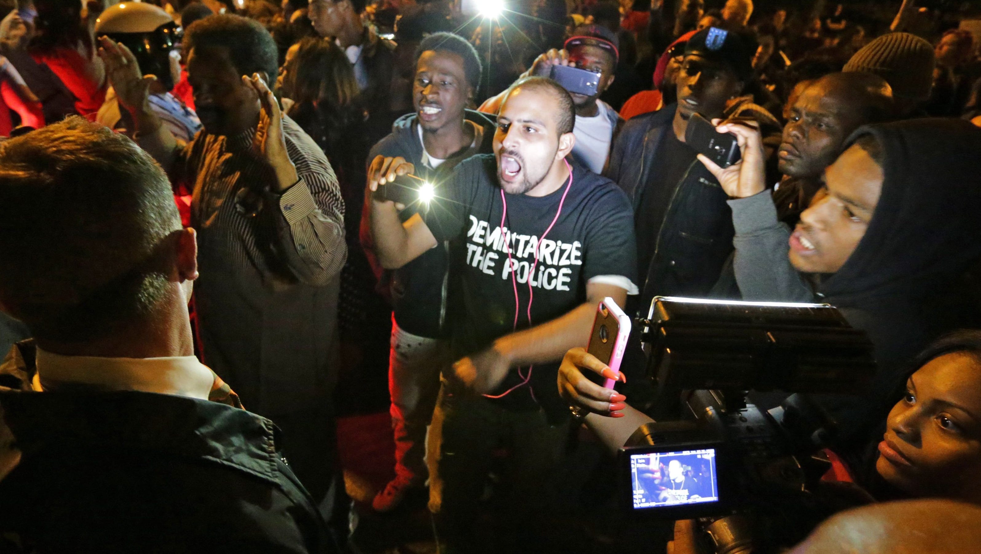 Protests resume in St. Louis over police shooting