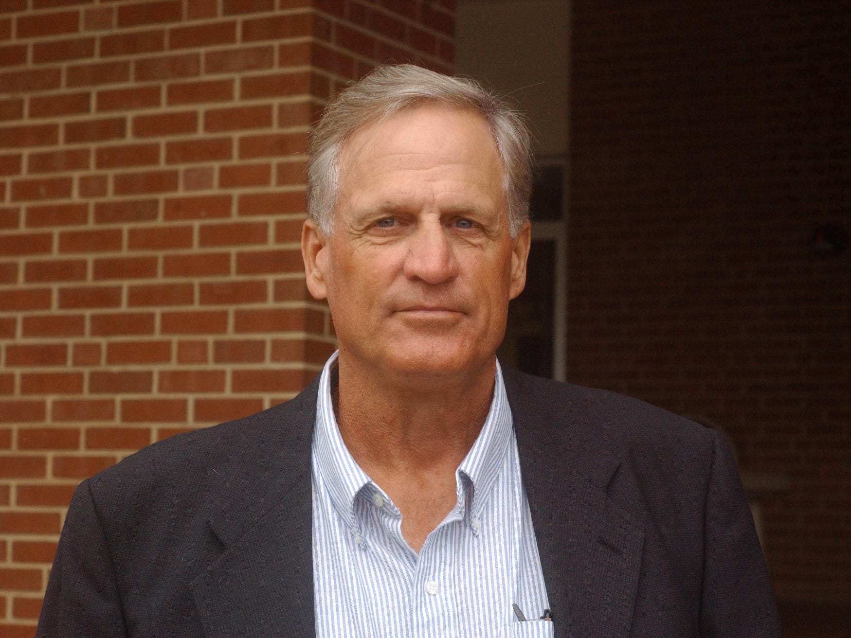 Dennis Dull