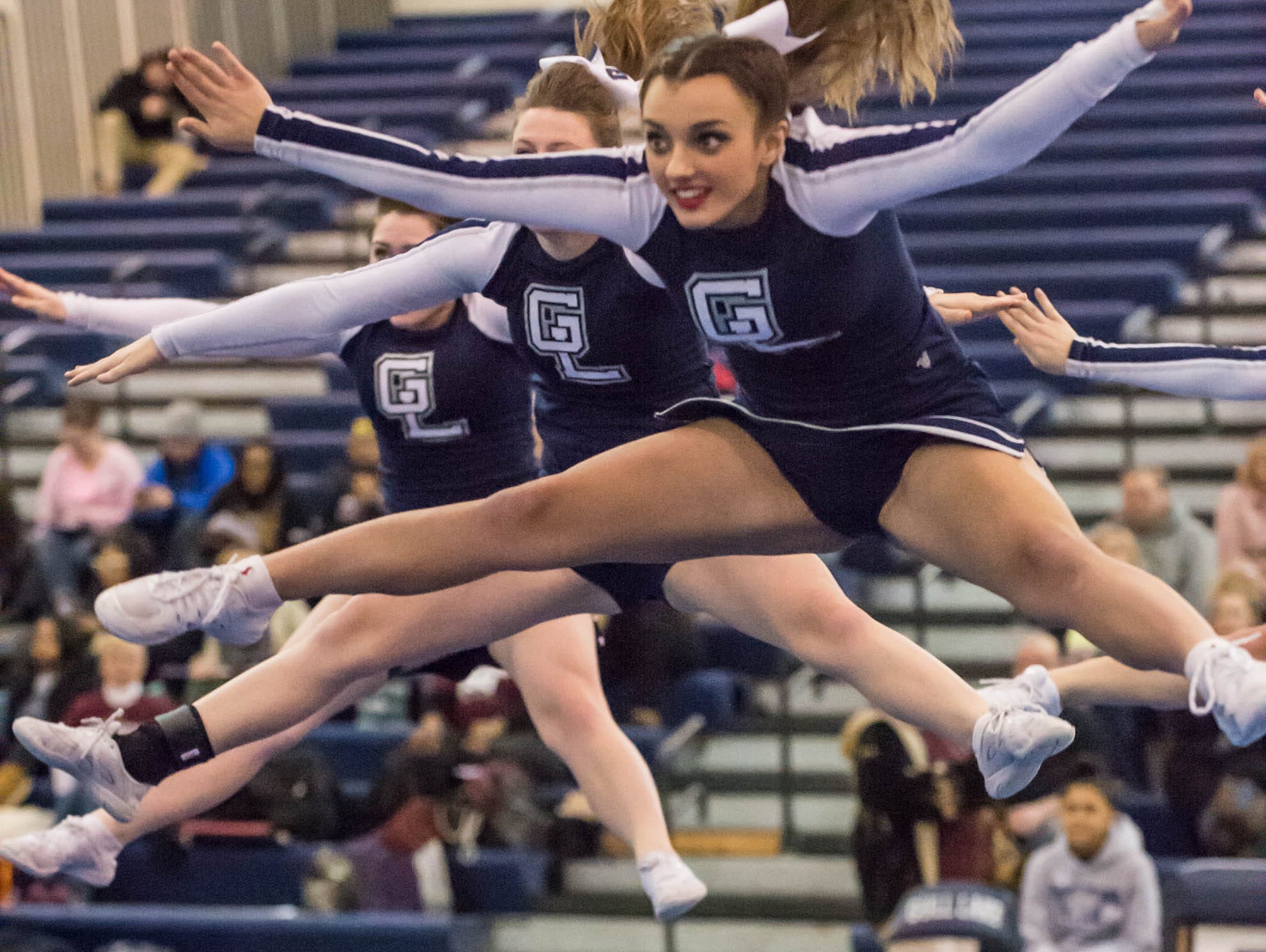 Competitive Cheer Local teams aim to please judges USA TODAY High