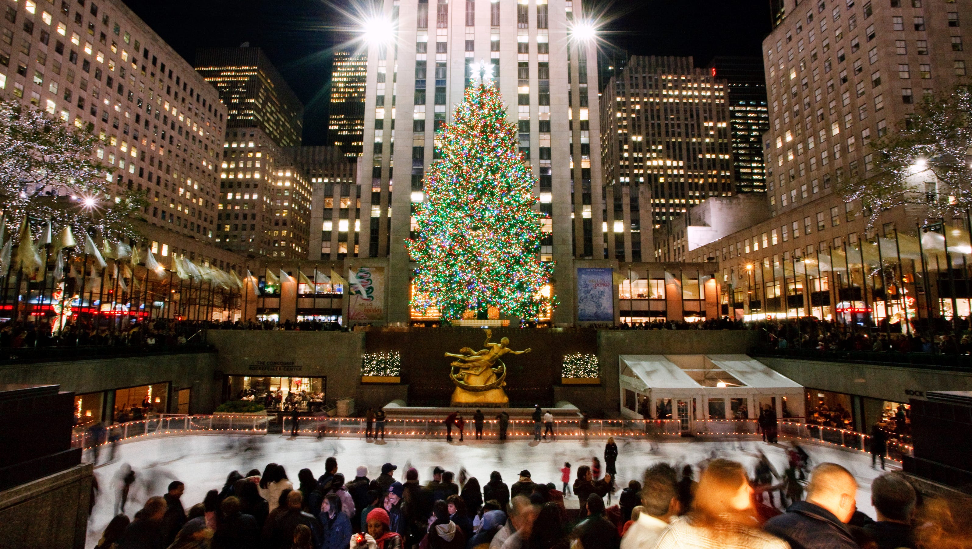 10Best Places to see holiday lights in NYC