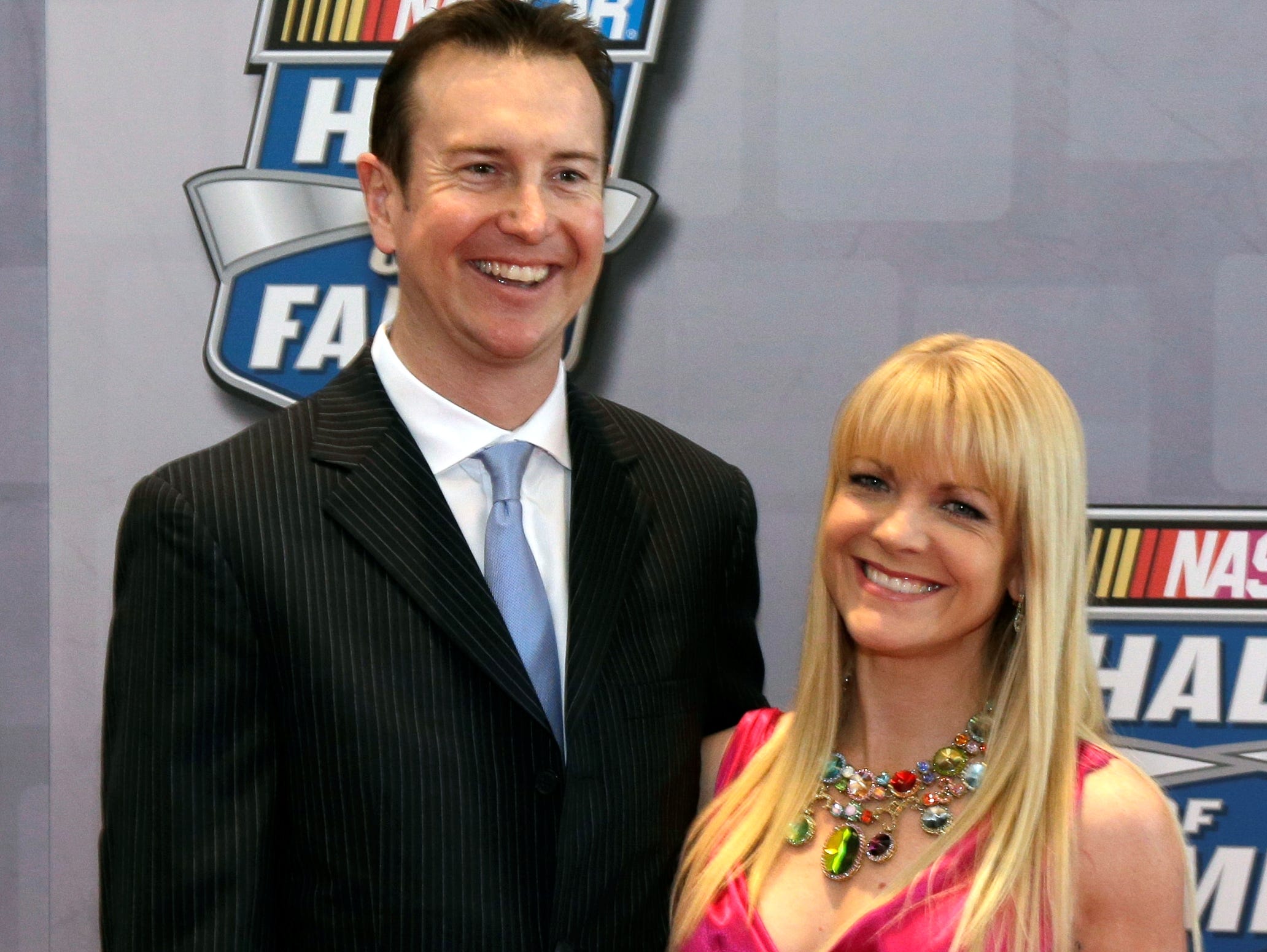Report: Kurt Busch smashed ex-girlfriends head into wall