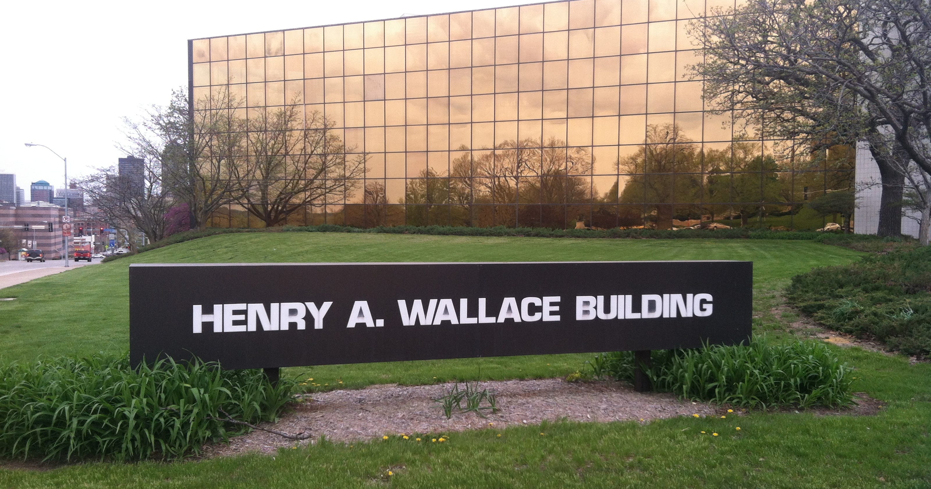 Wallace Building being tested for lead
