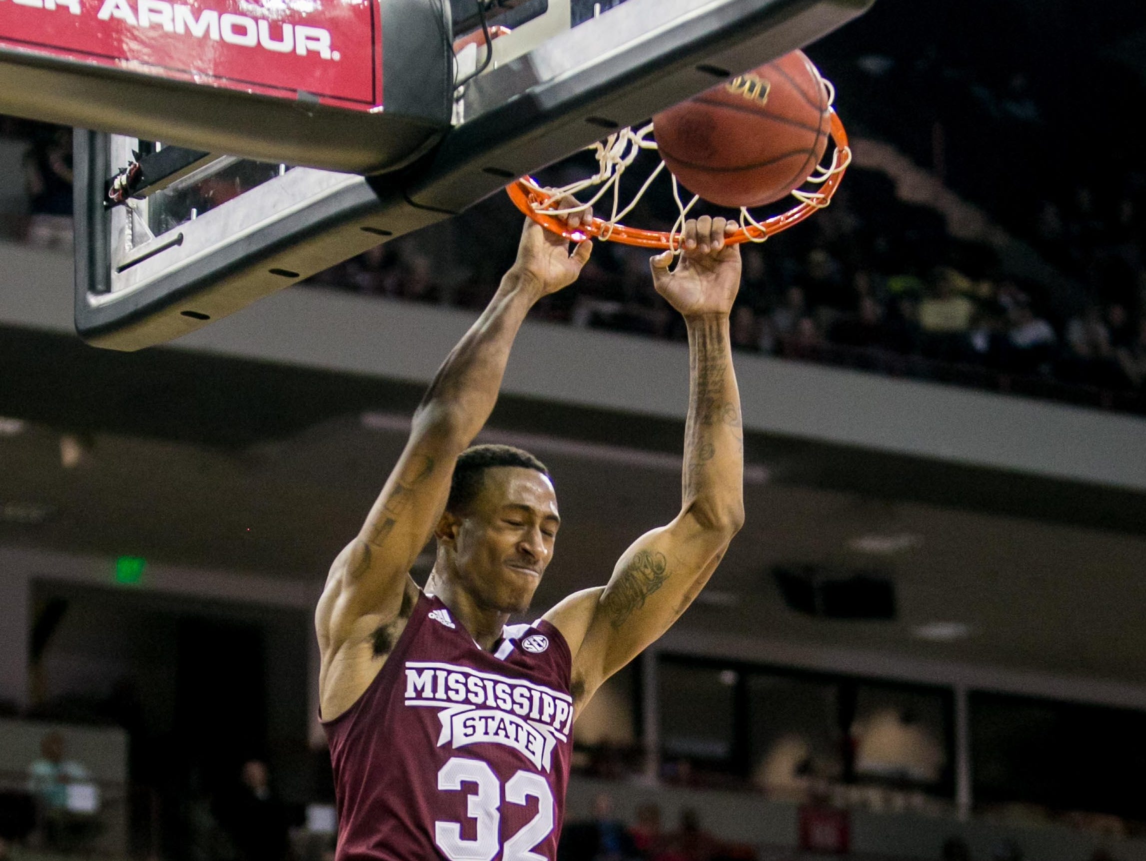 Craig Sword steals show with dunk over Fallou Ndoye USA TODAY Sports