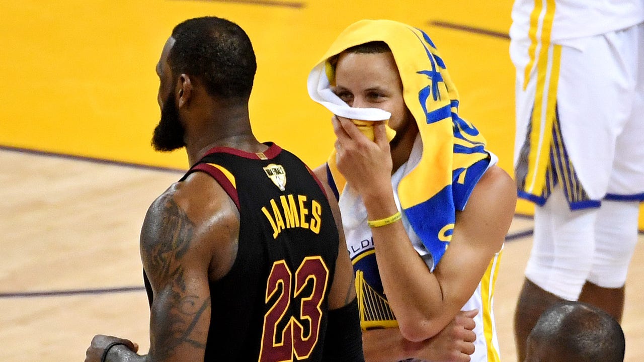 Lebron james outlet trump shirt