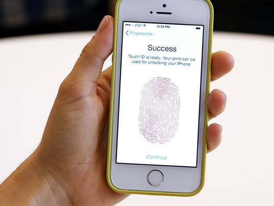 1379604974000-iPhone-5S.jpg