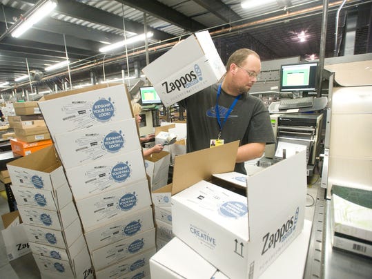 Zappos outlet expected to move in 2015