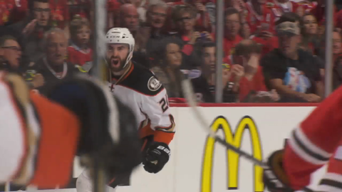 NHL LiveWire: Blackhawks beat Ducks in Game 4