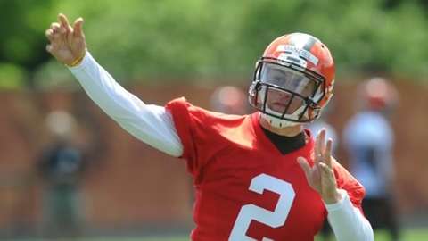 All eyes on Johnny Manziel at Browns training camp