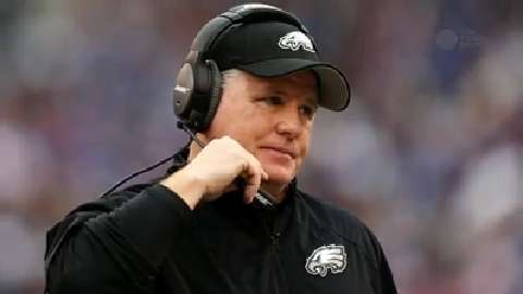 All eyes on Chip Kelly at Eagles training camp