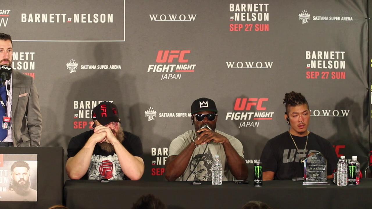 Uriah Hall says key to win was being 'smooth, comfortable and relaxed'