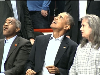 Raw: Obama Attends Bulls Home Opener