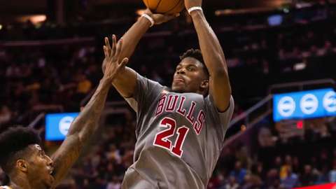 Bulls guard Jimmy Butler out 3-4 weeks