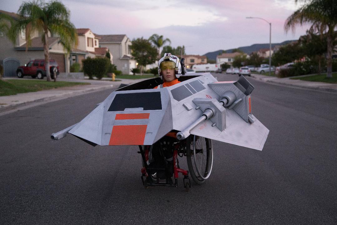 Dad builds phenomenal costumes for his son