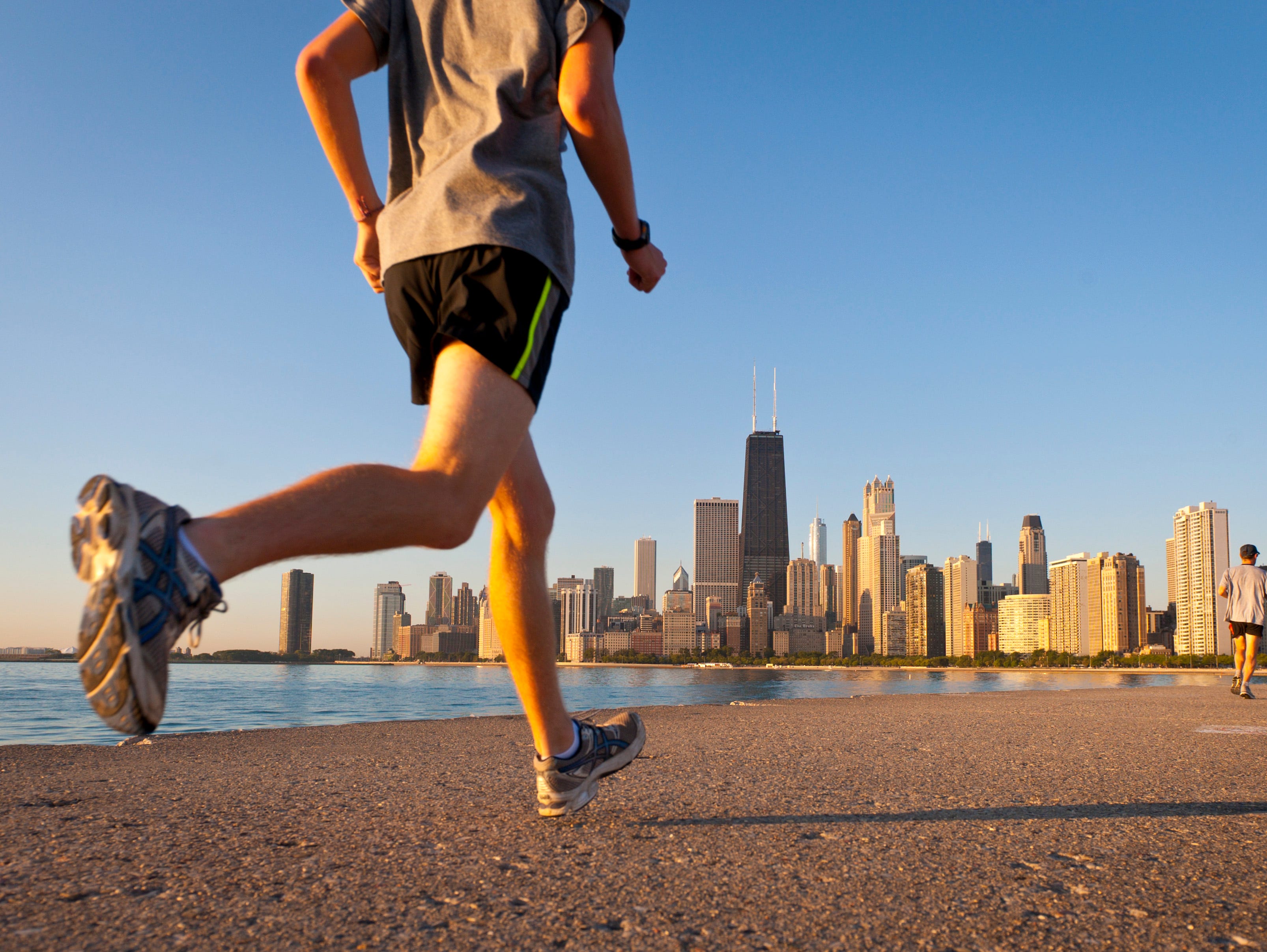 Running trails along Chicago's Lake Michigan pass landmarks like Grant and Lincoln parks, Soldier Field and Navy Pier.