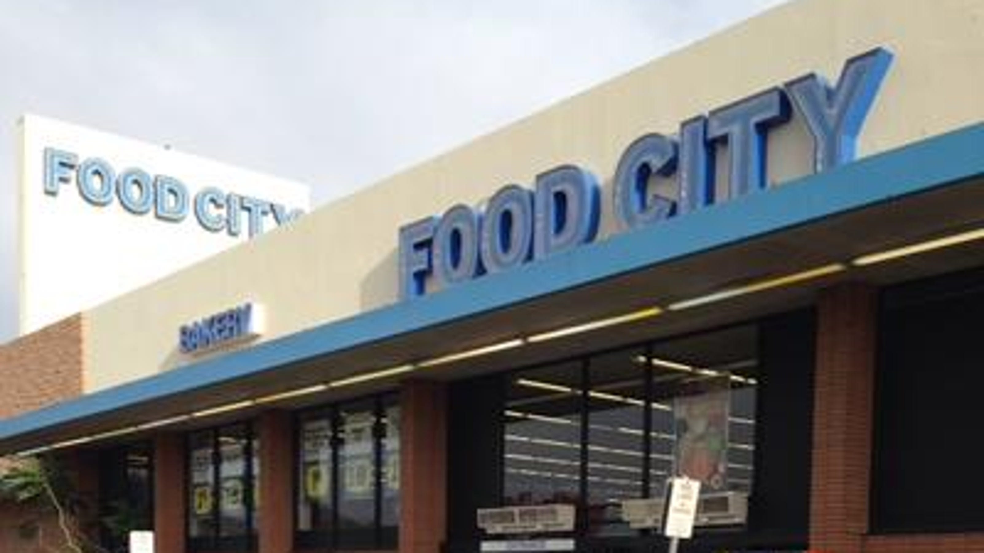 New Food City opens Wednesday in Phoenix