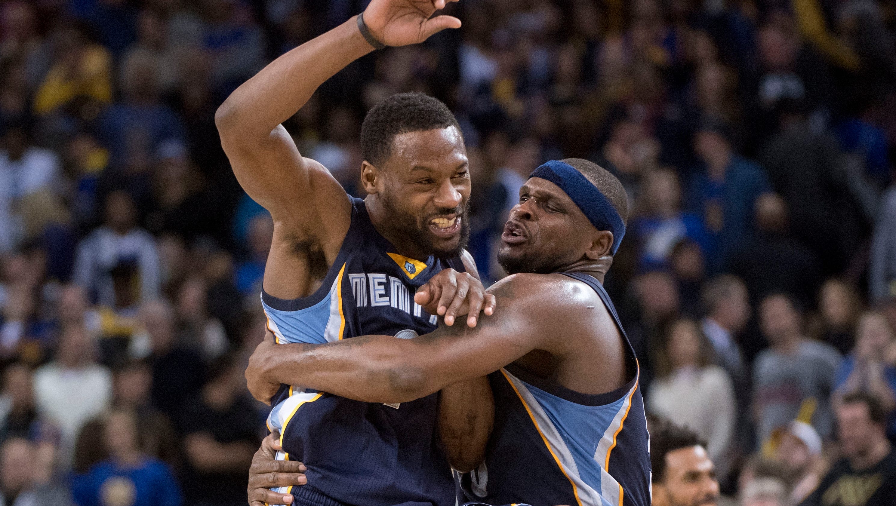 Grizzlies stun Warriors with huge rally at Oracle