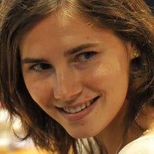 News Headlines Today on Amanda Knox In Court Before The Start Of A Session Of Her Appeal Trial