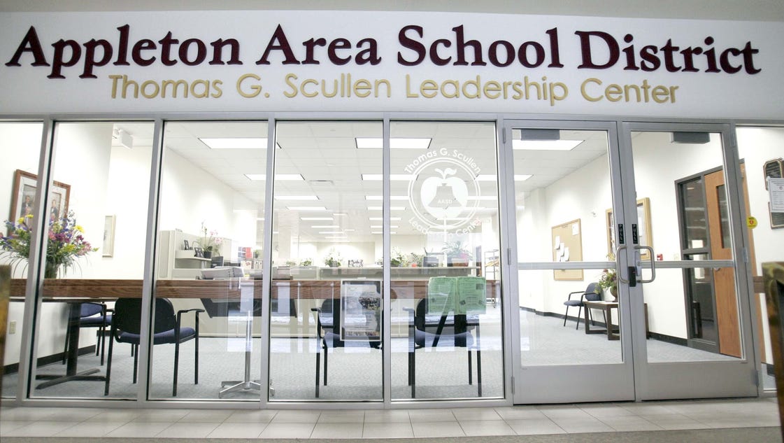 Appleton schools host charter school fair