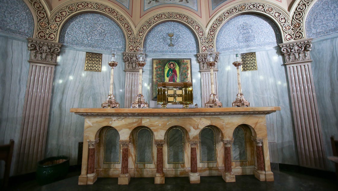 Mass Mob at Catholic church in Detroit's Indian Village - Detroit Free Press