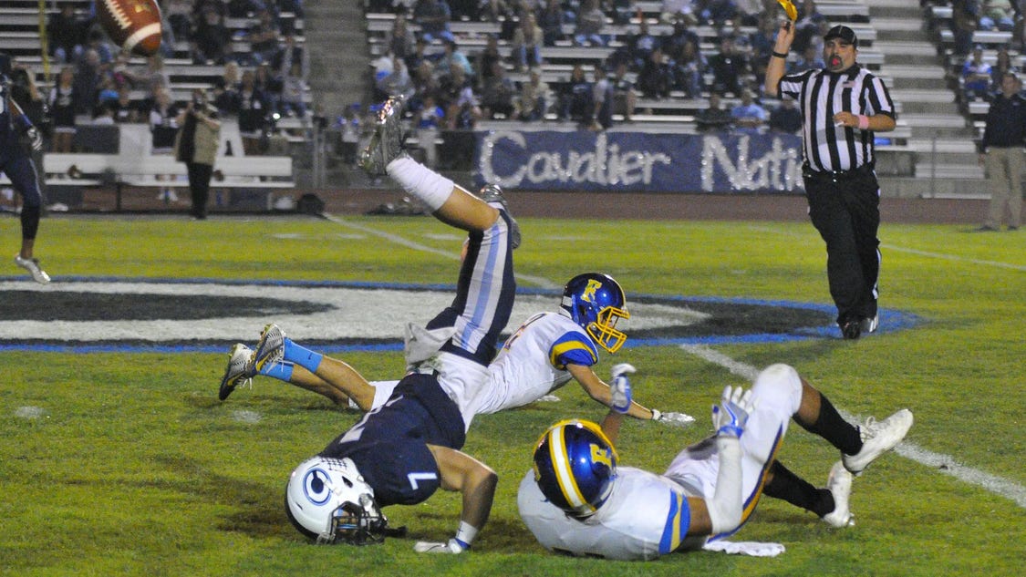 Cavaliers thump Exeter with passing attack - Visalia Times-Delta