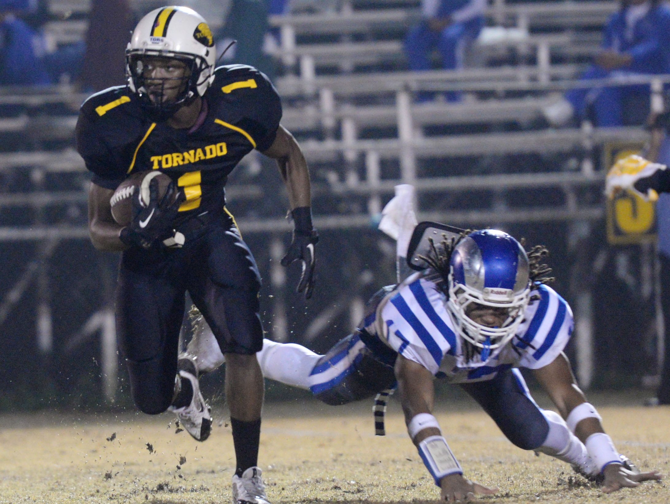 Treyon Hunter had a big night on Friday.
