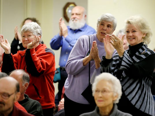 AP DEM 2016 SANDERS A ELN USA IA