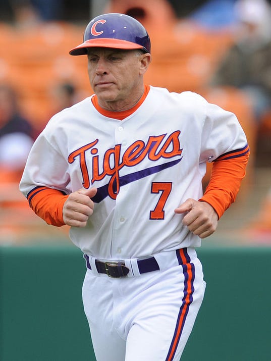 Leggett to return as Clemson baseball coach