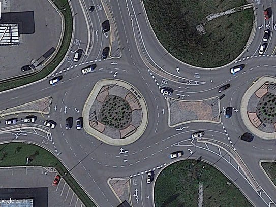 An 2010 aerial image of the roundabout at Lee and Whitmore