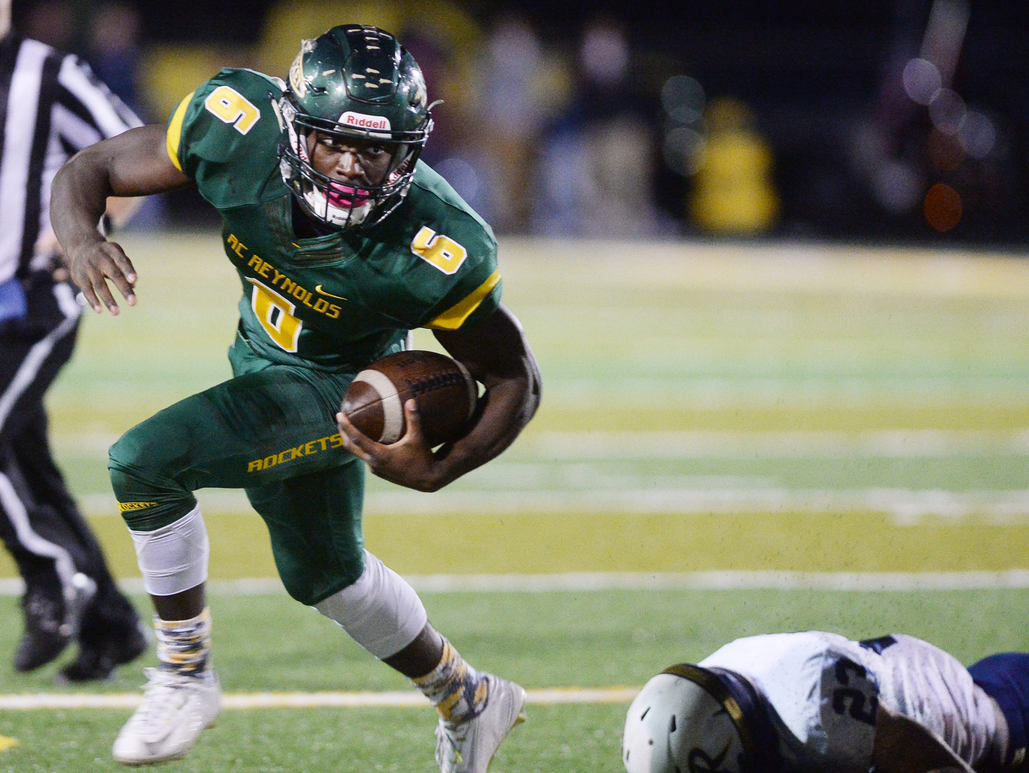 Reynolds' Sean Jones rushed for 146 yards in Thursday's 38-6 home win over Roberson.
