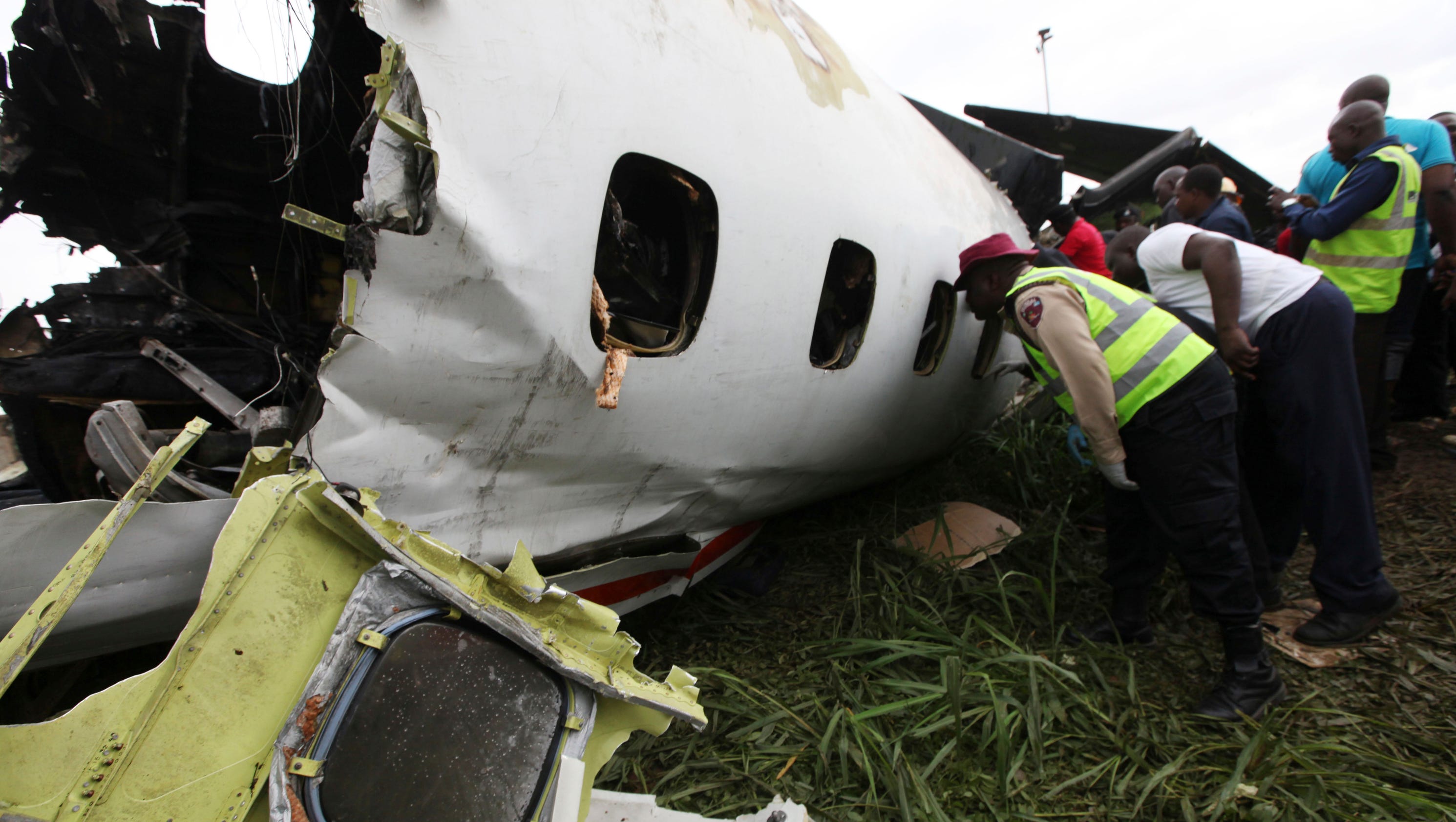 Up to 16 killed as plane nose dives in Nigeria